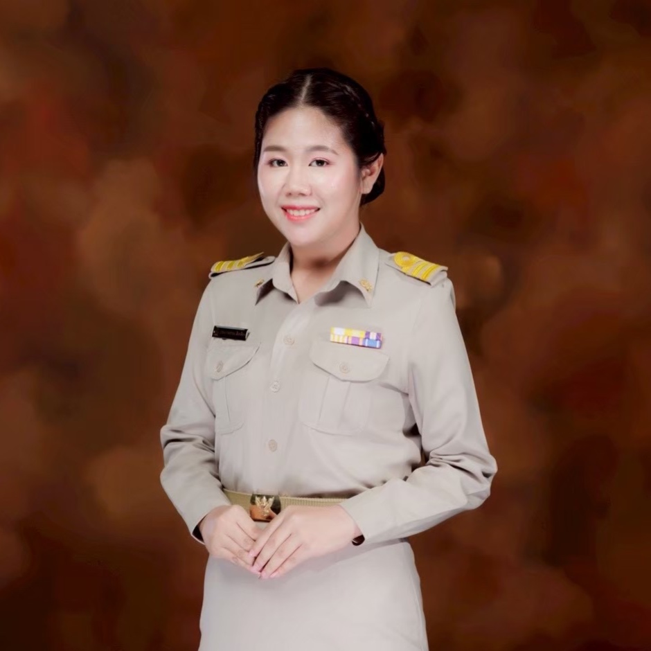 ติวเตอร์ พลอย